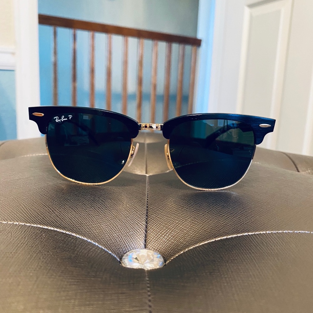 Beautiful Ray Bands. - Picture 5 of 5
